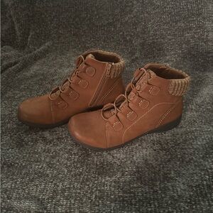 Fall Clarks Tan Boots with Knit Cuff